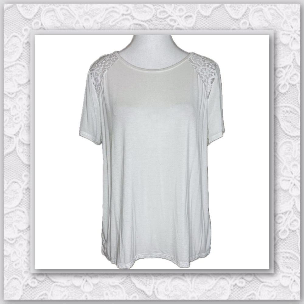 AEO Women’s Soft & Sexy Lace Panel T-Shirt – Size XL